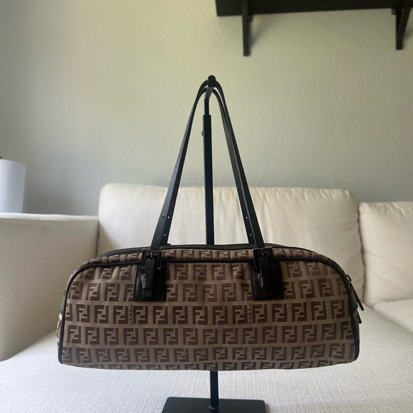 🤎❌️SOLD❌️FENDI Zucchino Handle Bag🤎 - Picture 2 of 10